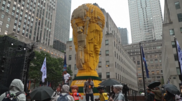<![CDATA[ Mais de um milhão de peças LEGO dão vida a este troféu gigante do Mundial ]]>