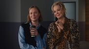 <![CDATA[ Emmys: Hacks bate recorde das séries de comédia com 24 nomeações ]]>
