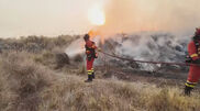 <![CDATA[ Mais de 100 operacionais combatem fogo com duas frentes ativas em Vila Verde ]]>