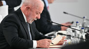 <![CDATA[ Lula da Silva acusa EUA de pirataria ao cobrar portagem no Estreito de Ormuz ]]>
