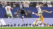 <![CDATA[ A história repete-se. Argentina dá a volta à Inglaterra e apura-se para a final do Mundial ]]>
