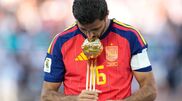 <![CDATA[ Mundial2026: Rodri conquista a 'Bola de Ouro', à frente de Messi e Mbappé ]]>