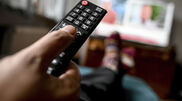 <![CDATA[ Séries e filmes em idiomas que não inglês ganham força na Netflix. "As emoções são iguais em todo o mundo" ]]>