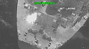 <![CDATA[ EUA voltam a disparar contra navio que tentava furar bloqueio aos portos iranianos ]]>