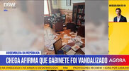 <![CDATA[ André Ventura e a vandalização do seu gabinete: "Alguém estava à procura de alguma coisa" ]]>