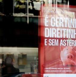 Investimento em certificados de aforro sobe 15% e volta a atingir recorde em julho