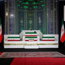 Caixão vai percorrer cinco cidades em seis dias: o que se sabe sobre o funeral de Ali Khamenei 