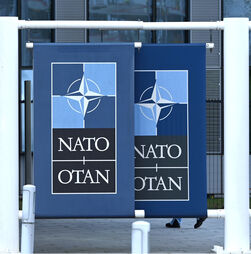 NATO reunida em Ancara com investimento em Defesa e apoio à Ucrânia na agenda
