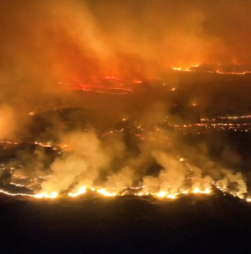 Incêndio fora de controlo: imagens aéreas mostram rastro de destruição em Saragoça 