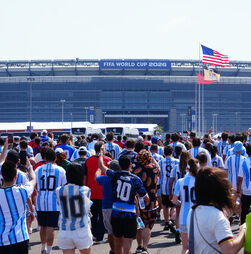 Caos antes da final do Mundial'2026: longas filas para entrar no estádio e segurança semelhante a um aeroporto