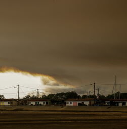 Incêndios florestais no sudoeste de França obrigam a retirar 110 mil pessoas