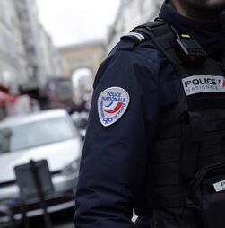 Três feridos em ataque a faca em Paris. Duas vítimas em estado grave