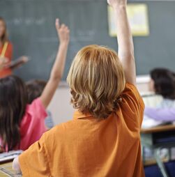 Organização alerta para risco de crianças e jovens com Covid Longa perderem percurso escolar