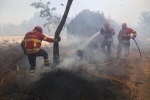 Incêndio em Vouzela não dá tréguas