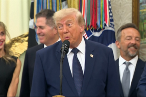 “Solicitei uma revisão por parte da FIFA”: Trump confirma ter contestado cartão vermelho a jogador dos EUA