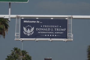 Trump dá nome ao aeroporto onde aterrou a Seleção Nacional para o Mundial 2026