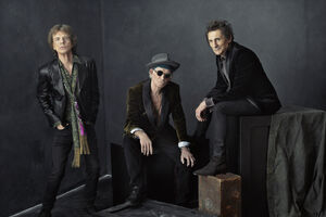 Mick Jagger (esq.ª), Keith Richards e Ronnie Wood (dir.ª) formam, atualmente, o núcleo duro da banda