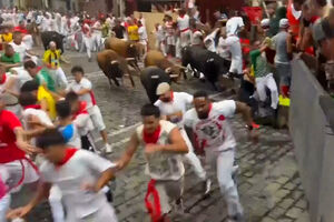 Nove feridos na quarta corrida de touros de San Fermín
