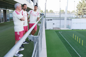 José Mourinho e restante equipa técnica