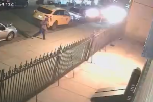 Homem incendeia igreja em Nova Iorque com ‘cocktail molotov’