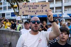 Munícipes de Almada exigem "água nas torneiras"