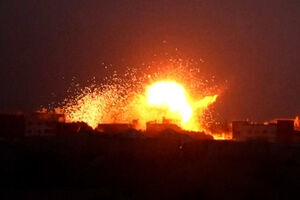 Ataques israelitas atingem três zonas no centro de Gaza após aviso do exército