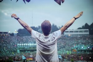 O festival acontece há mais de 20 anos (desde 2005) em Boom, cidade da província da Antuérpia, na Bélgica, 