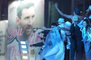 Milhares de argentinos celebram apuramento para a final do Mundial 2026 nas ruas de Buenos Aires