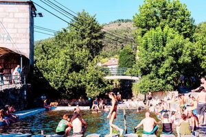 O rio Febras, que "fica ao lado do recinto", deu nome ao festival