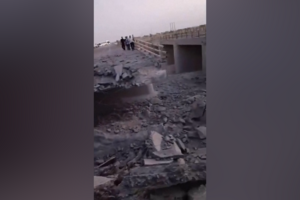 Imagens mostram ponte e estrada destruídas após ataque dos EUA no Irão