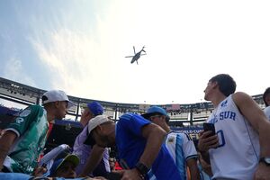 Trump chega de helicóptero a East Rutherford para assistir à final do Mundial. Presidente vai entregar troféu