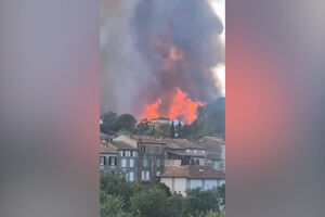 Chamas ameaçam habitações e levam a novas evacuações no sul de França  