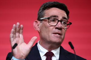 Andy Burnham vai liderar o governo britânico