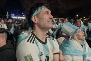 Lágrimas e desilusão entre os adeptos argentinos após derrota frente à Espanha na final do Mundial 