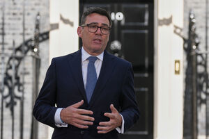 Andy Burnham tomou posse esta segunda-feira como primeiro-ministro do Reino Unido