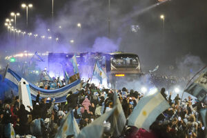Argentina perdeu a final mas os adeptos não deixaram de acarinhar a equipa