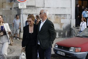 João Gil com a mulher