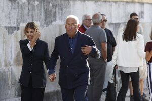 António Costa e a mulher