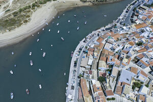 De Portimão a Silves, no barlavento de rio e de mar