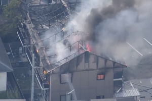 Terramoto deixa rasto de destruição no Japão: casas reduzidas a escombros e linhas de comboio cortadas