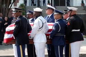 Carolina do Sul presta última homenagem a senador norte-americano Lindsey Graham