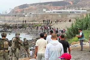 Migrantes regressa a Marrocos, após entrarem em Ceuta
