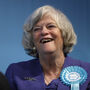 Polícia britânica abre investigação de homicídio no caso da morte da antiga ministra Ann Widdecombe