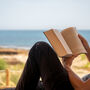Férias de livro na mão: os melhores para levar para a praia