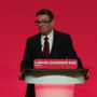 Andy Burnham promete 'um novo rumo' ao assumir liderança do Partido Trabalhista do Reino Unido