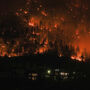 Canadá enfrenta 200 incêndios florestais por controlar 