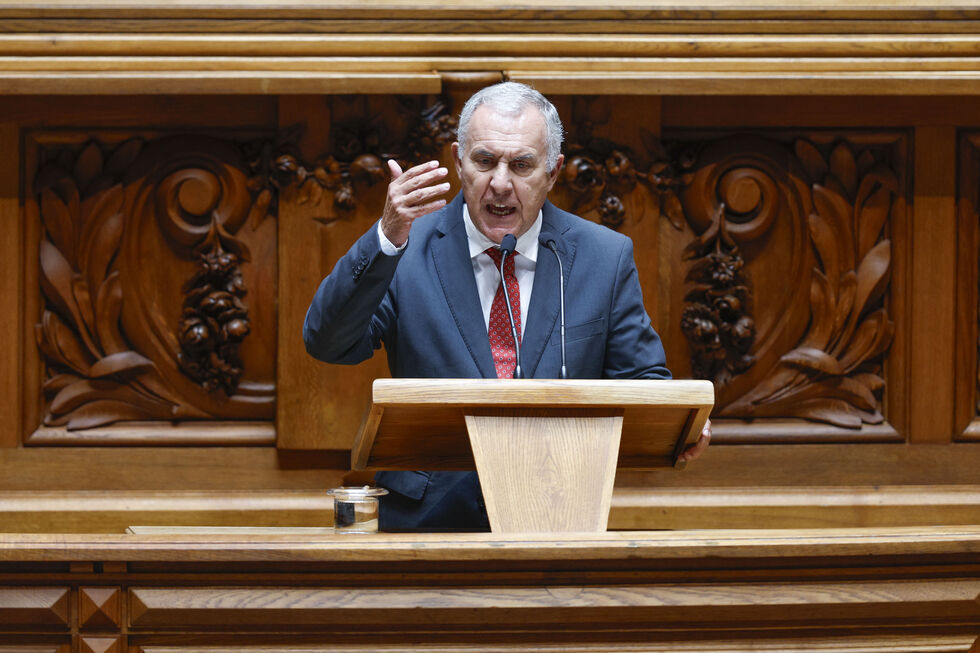 Deputados António Rodrigues (PSD) 