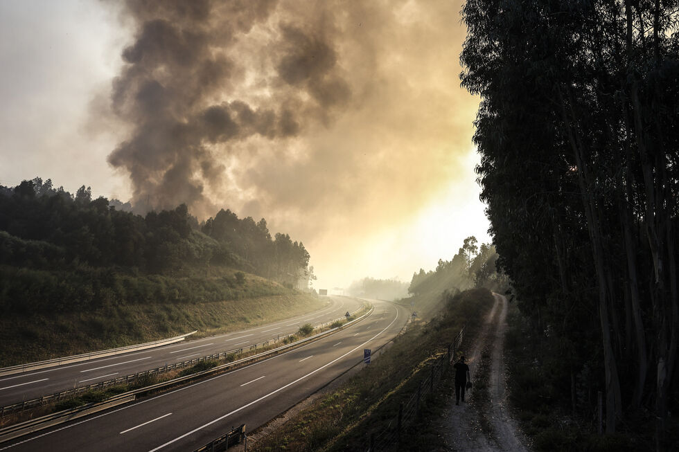 Parte da A25 está cortada ao trânsito