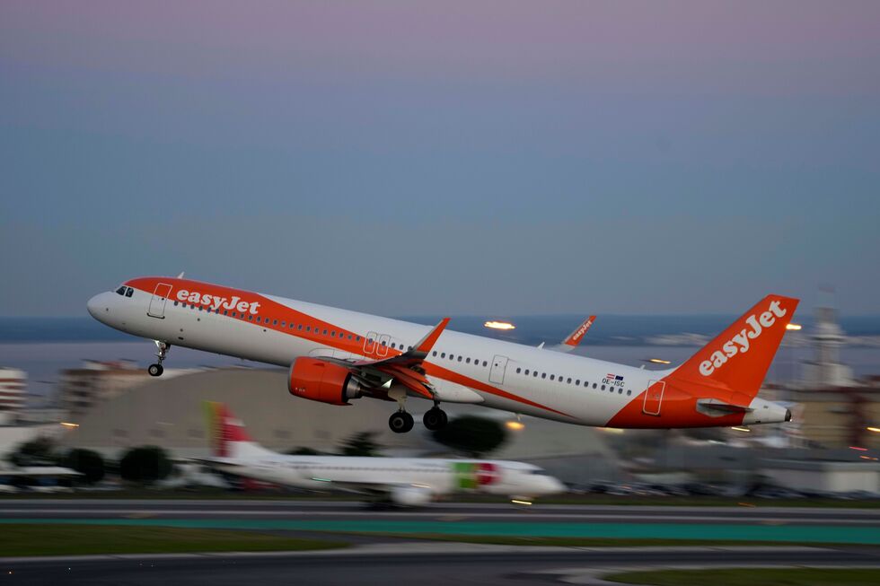 easyjet avião aviões aviação