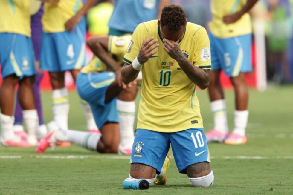 Neymar chora no adeus da canarinha ao Mundial